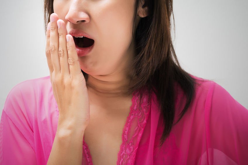 woman with halitosis natural treatment